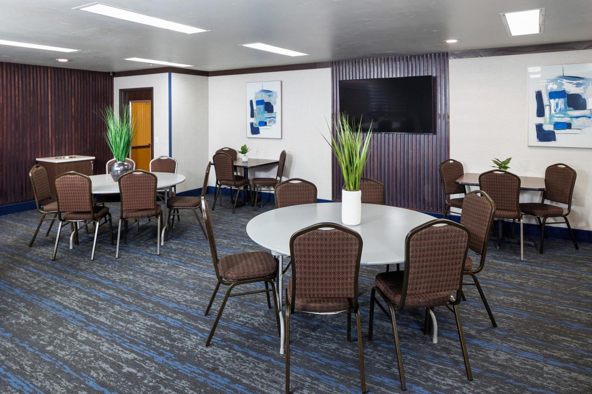 Hotel J גרין ביי מראה חיצוני תמונה